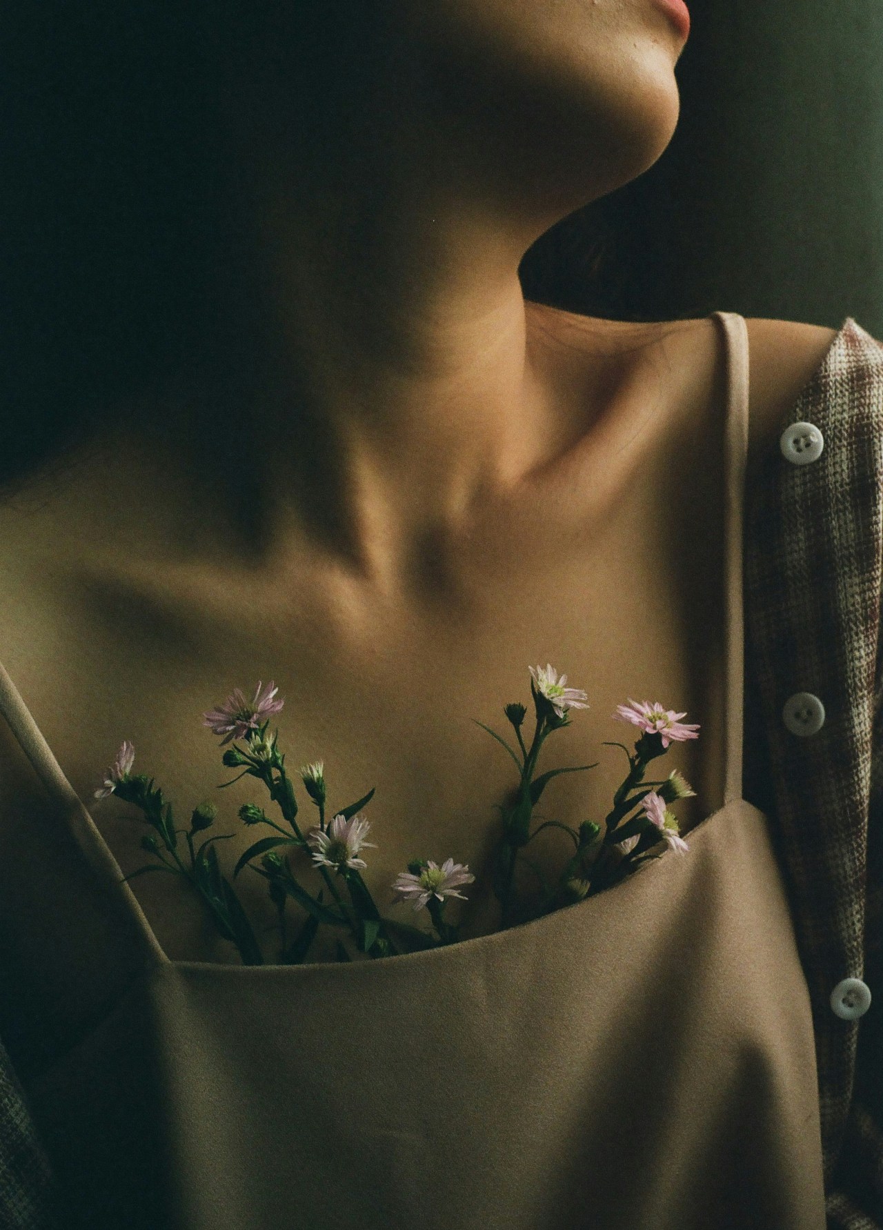 26 Men Reveal Their REAL Opinion On Small Boobs 