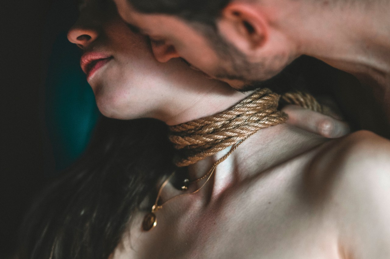 My Possessive Boyfriend Who Worked As A Detective Punished Me Until I Promised To Behave
